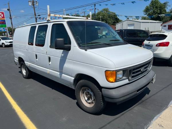 2003 Ford Econoline E-150 - - by dealer - vehicle for sale in Sellersburg, KY – photo 4