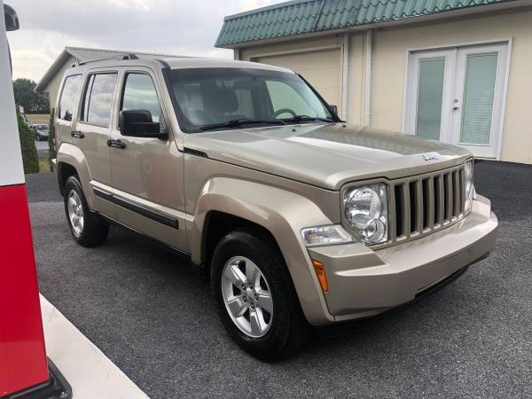 2010 Jeep Liberty 4x4 1 Owner Full Service History Excellent for sale in Palmyra, PA – photo 4