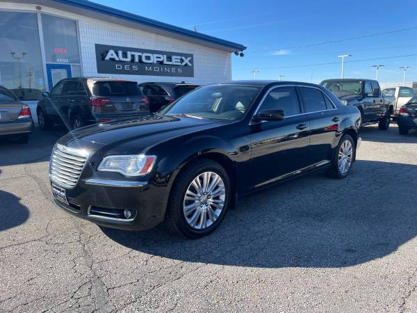2013 Chrysler 300 AWD - - by dealer - vehicle for sale in URBANDALE, IA