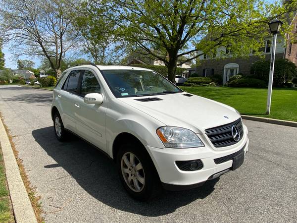 2006 Mercedes Benz M Class ML350 4Matic White Navigation - cars & for sale in Fresh Meadows, NY – photo 3