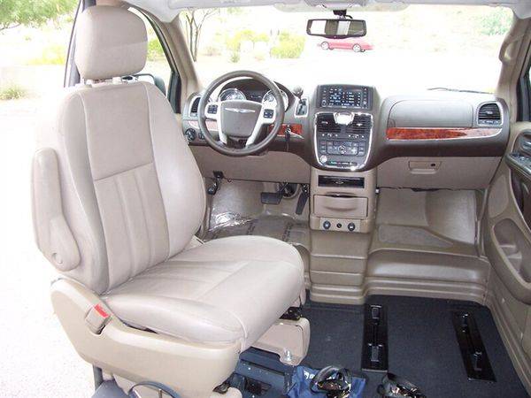 2016 Chrysler Town Country Touring Wheelchair Handicap Mobility Tourin for sale in Phoenix, AZ – photo 8