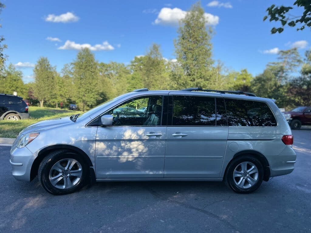 2010 Honda Odyssey EX-L FWD with Navigation and DVD for sale in Chantilly, VA – photo 6