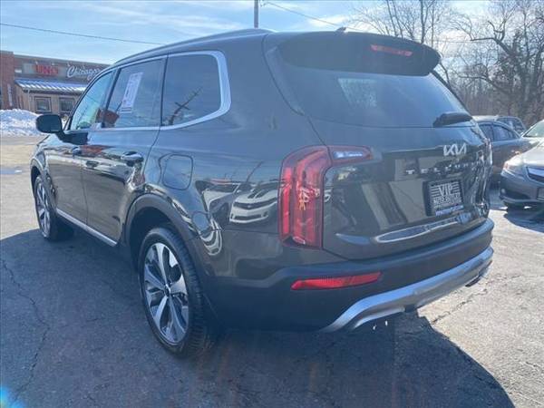 2022 Kia Telluride S FWD - - by dealer - vehicle for sale in Maple Shade, NJ – photo 9
