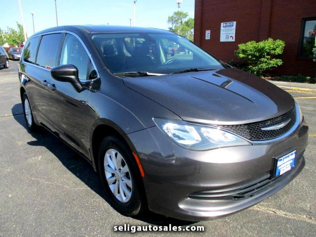 2017 Chrysler Pacifica Touring for sale in West Allis, WI