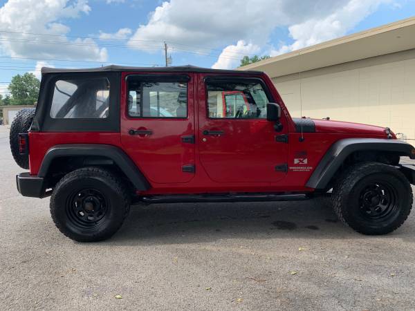 REDUCED!!!2007 Jeep Wrangler Unlimited X 4X4 4Dr Manual Speed for sale in Bristol, TN – photo 5