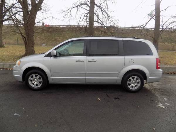 2008 Chrysler Town Country 4dr Wgn Touring - - by for sale in Norton, OH – photo 5