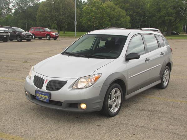 PRICE DROP! 2006 Pontiac Vibe VERY CLEAN! GREAT ON GAS! MATRIX! for sale in Madison, WI