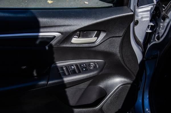 2017 Honda Fit LX CVT Sedan for sale in Bend, OR – photo 5