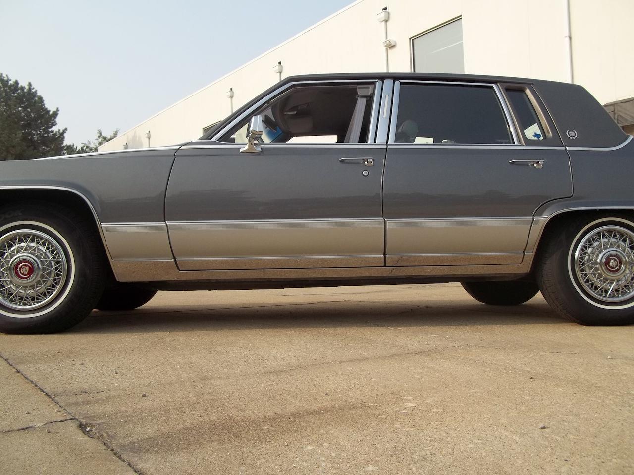 1992 Cadillac Fleetwood for sale in O'Fallon, IL – photo 52