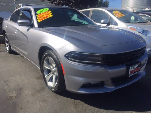 2016 DODGE CHARGER SXT ~LOW MILEAGE~NICE RDIE~SXT~FINANCE IT for sale in Tracy, CA