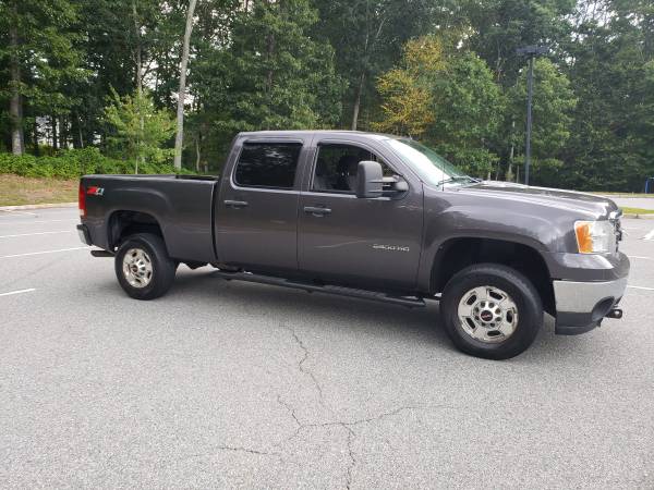 2011 GMC Sierra 2500HD 4x4 Only 81k miles for sale in Willimantic, CT – photo 7
