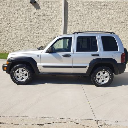 2006 Jeep Liberty - 140K - Bluetooth - 4X4 - All Terrains! for sale in Raleigh, NC – photo 2