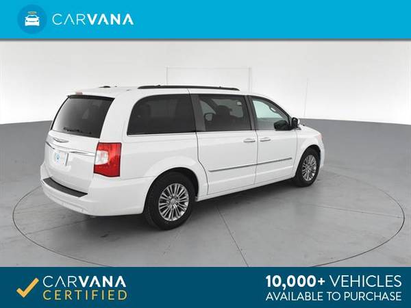2016 Chrysler Town and Country Touring-L Minivan 4D mini-van White - for sale in Round Rock, TX – photo 11