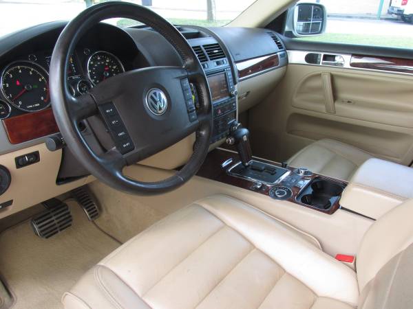 2004 VOLKSWAGEN TOUAREG 4DR SUV ~~~ VERY CLEAN ~~~ for sale in Richmond, TX – photo 9