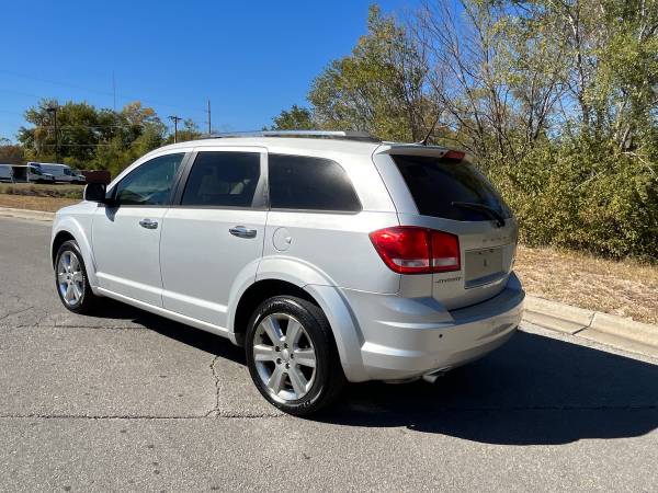 2011 Dodge Journey LUX for sale in Kansas City, MO – photo 8