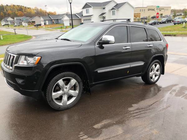 2011 jeep grand cherokee overland for sale in River Falls, MN