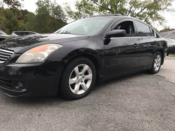 2008 NISSAN ALTIMA SL *2.5L*LEATHER *ROOF*WHEELS GAS SAVER! $3950.00!! for sale in Swansea, MA