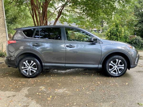 2017 Toyota RAV4 LE Sport Utility AWD, 28k miles for sale in West Mifflin, PA – photo 7