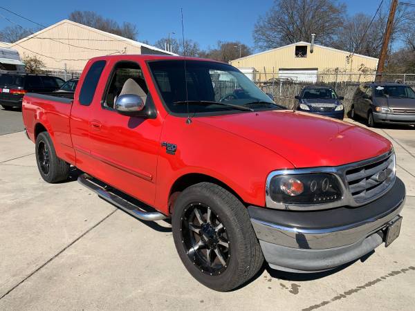2000 Ford F150 XLT Extended Cab (nice) - - by dealer for sale in Charlotte, NC