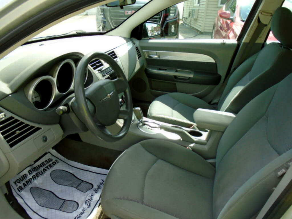 2007 Chrysler Sebring Touring Sedan FWD for sale in Bloomington, IL – photo 6