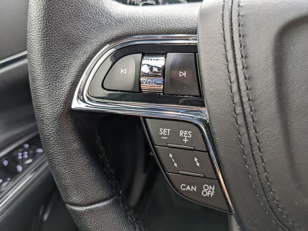 2019 Lincoln Continental Premiere FWD for sale in Monticello, IL – photo 23