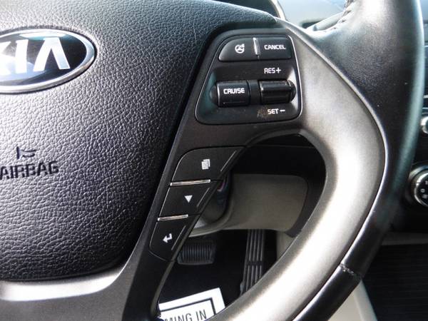 2015 Kia Forte 5dr HB Auto EX / LOW MILES / GAS SAVER!... for sale in Tucson, AZ – photo 13