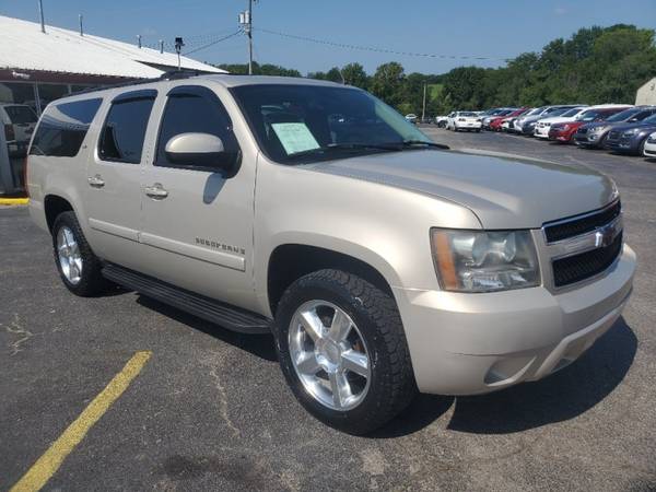 2007 Chevrolet Suburban LTZ Leather Sunroof DVD kansas city south for sale in Lees Summit, MO