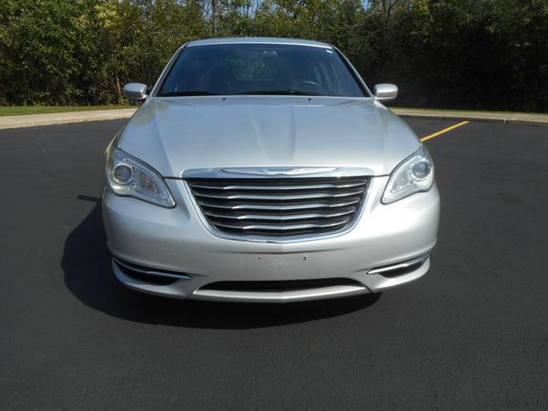 2012 CHRYSLER 200 TOURING EDITION / 1 OWNER CARFAX / NICE CAR! for sale in Highland Park, IL – photo 22