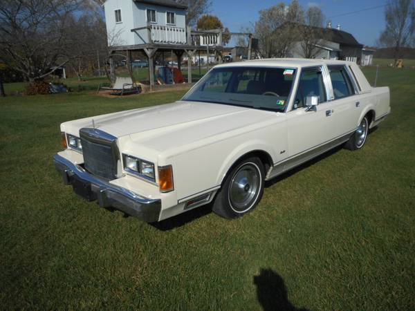 1989 LINCOLN TOWN CAR VERY NICE SURVIVOR - cars & trucks - by owner... for sale in Calvin, PA