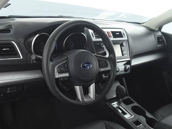 2017 Subaru Outback 2.5i Wagon 4D wagon SILVER - FINANCE ONLINE for sale in Indianapolis, IN – photo 2