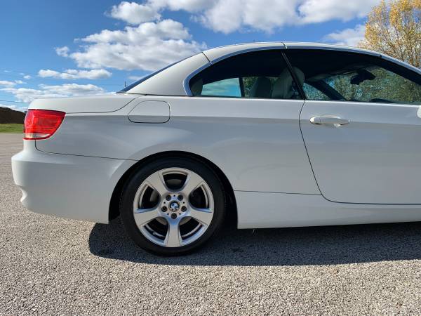 2008 BMW 328i hard top convertible 67k miles White w/Tan leather for sale in Jeffersonville, KY – photo 23