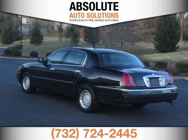 2000 Lincoln Town Car Executive 4dr Sedan - - by for sale in Hamilton, NY – photo 10
