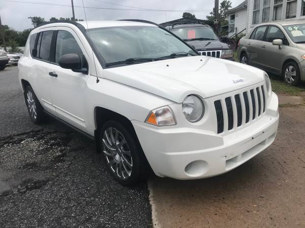 2008 JEEP COMPASS 4X4 4CYL AUTOMATIC 157.000 MILES - cars & trucks -... for sale in Thomasville, NC – photo 2
