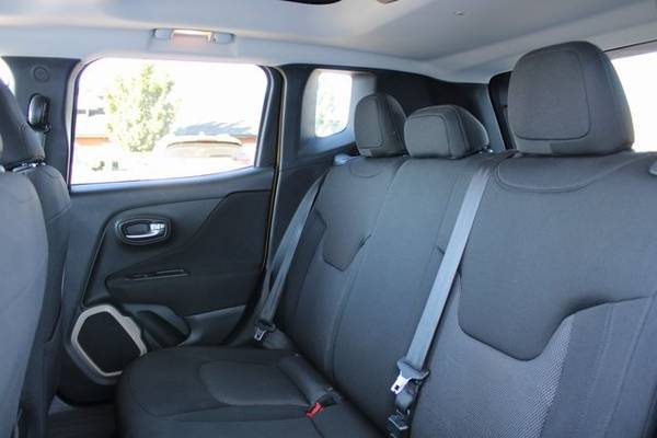 2015 Jeep Renegade Latitude 4x4 4WD SUV - - by dealer for sale in Klamath Falls, OR – photo 19