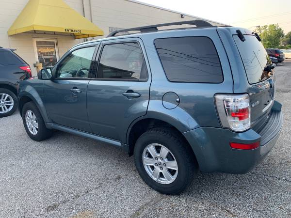 2010 Mercury Mariner. WARRANTY!! 1 Owner! Clean Carfax! Sirius Radio!! for sale in Cleveland, OH – photo 3