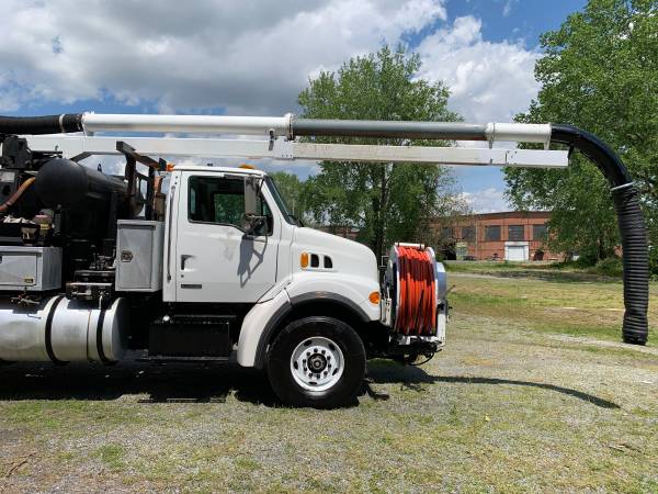 2004 Sterling LT7500 Vactor 2110 Vacuum/Jetter Combo for sale in Lebanon, MD – photo 12