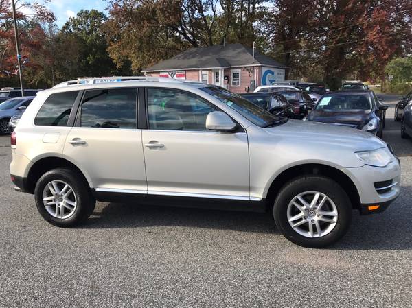 2008 Volkswagen Touareg VR6 FSI * Low Miles * for sale in Monroe, PA – photo 3