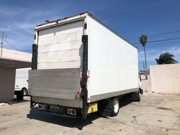 2008 FORD LCF ISUZU NQR 20' HIGH CUBE BOX TRUCK WITH LIFTGATE LOW MIL for sale in Gardena, CA – photo 9