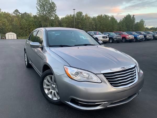 2013 Chrysler 200 Touring! Heated Seats! New Tires! Only 93k Miles!! for sale in Suamico, WI – photo 3