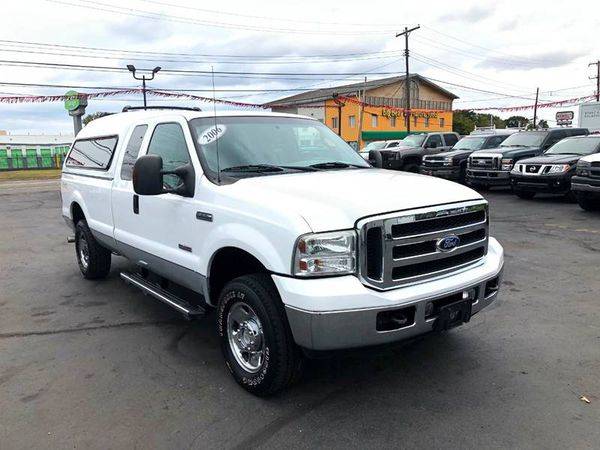 2006 Ford F-250 F250 F 250 Super Duty XLT 4dr SuperCab 4WD LB Accept... for sale in Morrisville, PA – photo 3
