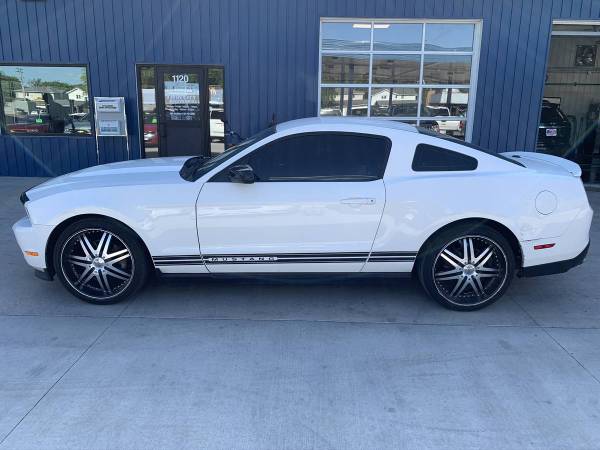 ★★★ 2012 Ford Mustang Premium / Black Leather / ONLY 96k Miles! ★★★... for sale in Grand Forks, MN