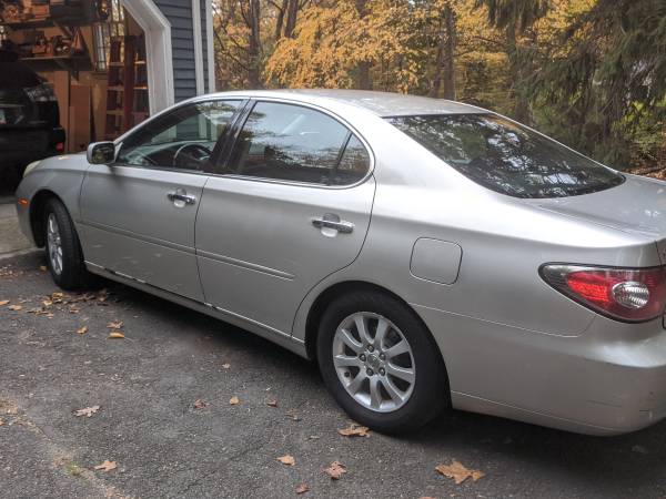 2004 Lexus ES330 - Loaded - Silver - Daily Driver - cars & trucks -... for sale in Norwalk, NY – photo 6