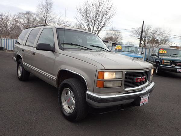 1999 GMC Yukon SLT Buy Here Pay Here - cars & trucks - by dealer -... for sale in Yakima, WA – photo 4