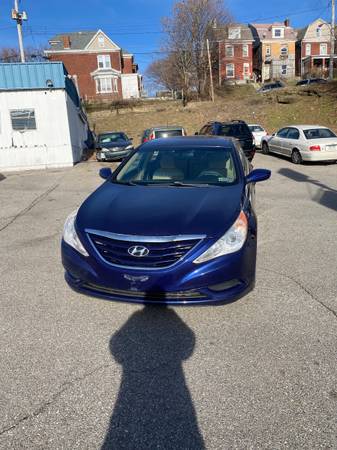 2011 HYUNDAI SONATA GLS - - by dealer - vehicle for sale in Pittsburgh, PA – photo 2