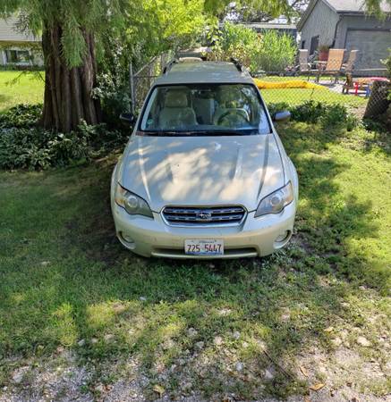 2005 Subaru Outback (mechanic special) for sale in Wonder Lake, IL