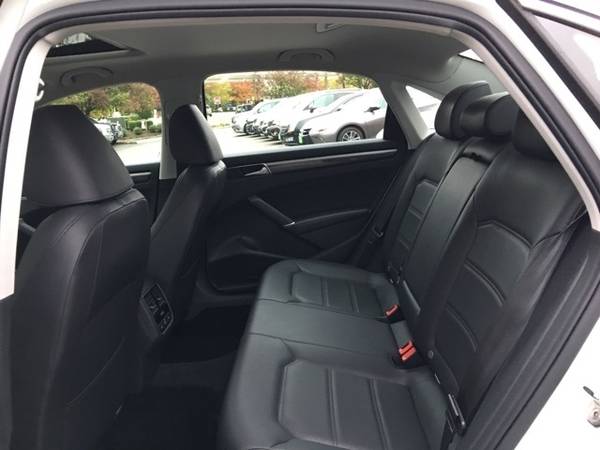 *2018* *Volkswagen* *Passat* *2.0T SE FWD* for sale in Kirkland, WA – photo 13