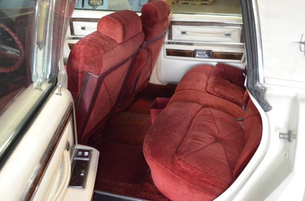 1979 Lincoln Town Car - cars & trucks - by owner - vehicle... for sale in Cincinnati, OH – photo 6