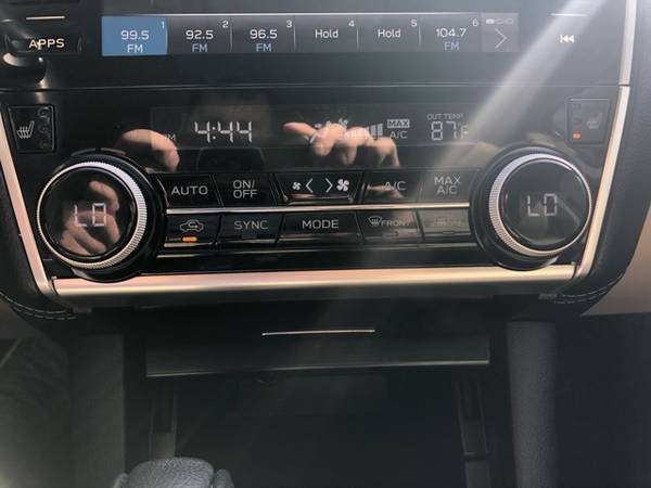 2018 Subaru Legacy 2 5i sedan Crystal Black Silica for sale in Klamath Falls, OR – photo 4
