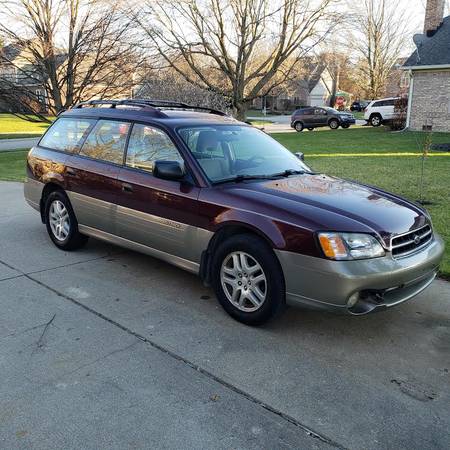 2000 (not 2020) Subaru Outback - cars & trucks - by owner - vehicle... for sale in Carmel, IN – photo 3