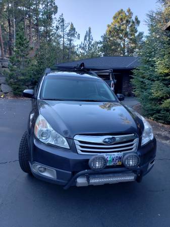 2011 Subaru outback limited for sale in Bend, OR – photo 10